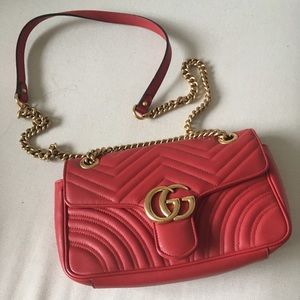 Gucci Medium Marmont Bag